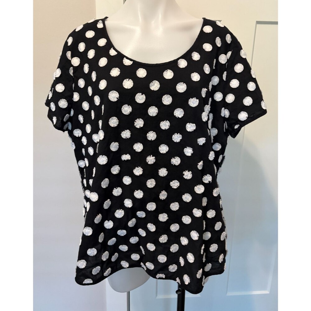 Chicos Womens TOP Short Sleeve Back White Embroidered Dots Size 3 (16/18)